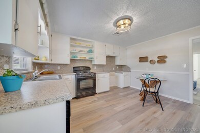 1227 E Fairview Ave, Sapulpa, OK 74066 - photo 7