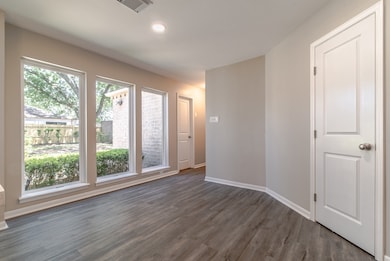 10334 Lynbrook Hollow St, Houston, TX 77042 - photo 5