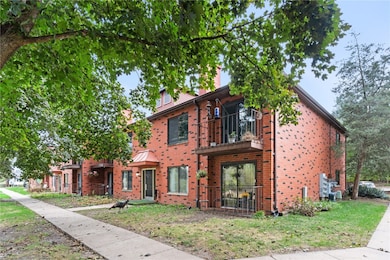 406 Teakwood Ln NE unit 20, Cedar Rapids, IA 52402 - photo 3