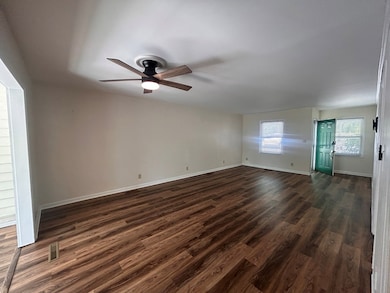 864 Club Cir, Daniels, WV 25832 - photo 2