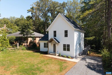 1614 Cambridge Cir, Charlottesville, VA 22903 - photo 2