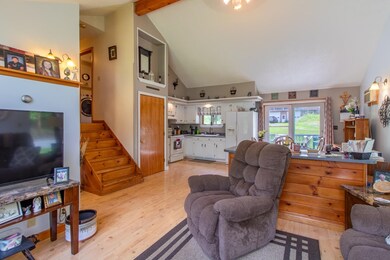14 Vigario Ln, Barton, VT 05822 - photo 7