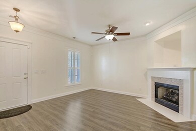 CREM_101 Amaranth_014