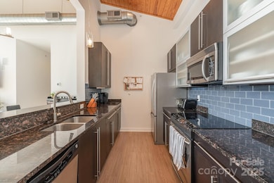 2116 Mcclintock Rd unit 233, Charlotte, NC 28205 - photo 7