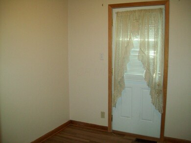 4066 Etna St, Columbus, OH 43213 - photo 7