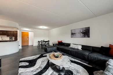 Glen Lake Condominiums unit 201, Chicago, IL 60634 - photo 3