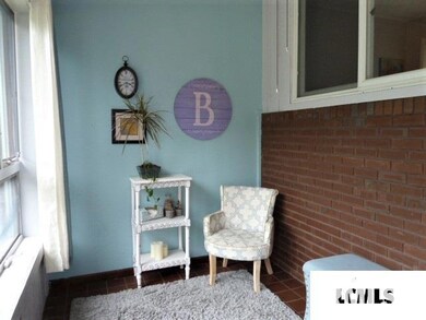 520 Southgate St, Lincoln, IL 62656 - photo 2