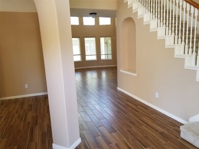 30007 S Lake Falls Cir, Spring, TX 77386 - photo 3