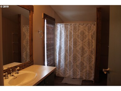 675 N Washington St, Prairie City, OR 97869 - photo 4
