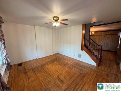 521 Maple St, Bethlehem, PA 18018 - photo 5