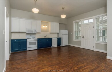 208 W 22nd St unit A, Bryan, TX 77803 - photo 2
