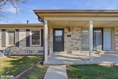 14765 Madison Ct, Shelby Township, MI 48315 - photo 4