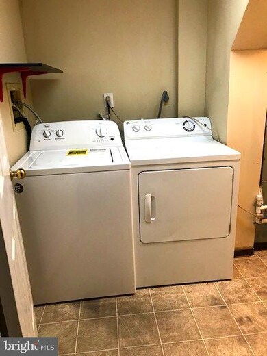 7361 Swan Point Way, Columbia, MD 21045 - photo 5