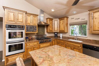 Kitchen 4