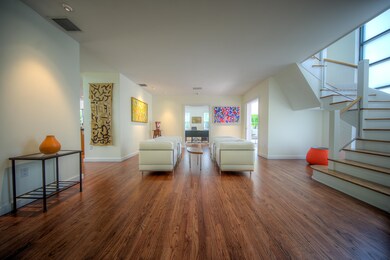 1131 Johnson St-38