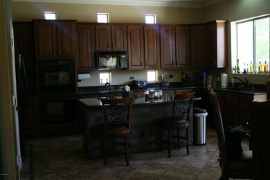Kitchen/Island