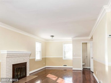 5333 Chesapeake Rd, Hyattsville, MD 20781 - photo 3