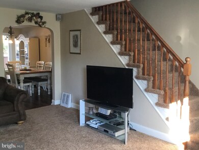 1049 Tremont Dr, Glenolden, PA 19036 - photo 6