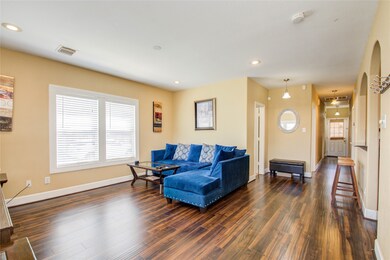 929 Kern St, Houston, TX 77009 - photo 7