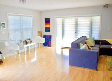 4833 NW 114th Ct, Doral, FL 33178 - photo 3