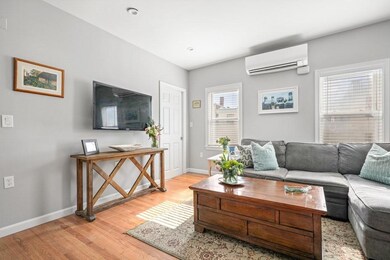 520 E 3rd St unit 3, Boston, MA 02127 - photo 3