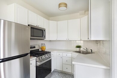 850 Massachusetts Ave unit 11, Cambridge, MA 02139 - photo 4