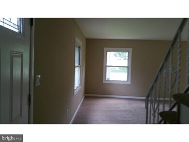 210 Pageant Ln, Willingboro, NJ 08046 - photo 2