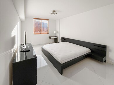 2775 NE 187th St unit 627, Miami, FL 33180 - photo 2