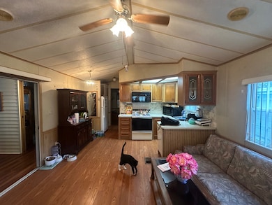 5551 SW 18th Terrace unit 185 E, Bushnell, FL 33513 - photo 5