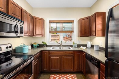 Kitchen Features Stainless Steel Appliances