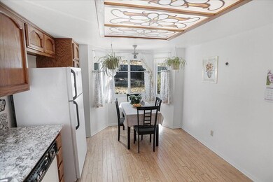 06-Kitchen to Breakfast Nook