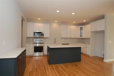 9 Mcintosh Ct unit 47, Merrimack, NH 03054 - photo 3