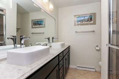 08_19536Martin_8_Bathroom_LowRes