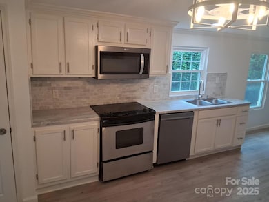 2659 Deertrack Ln, Connellys Springs, NC 28612 - photo 4