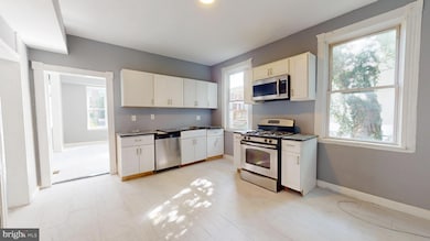 712 Cator Ave, Baltimore, MD 21218 - photo 7