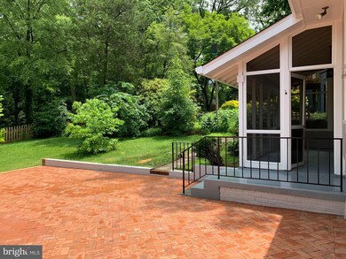 6909 Fort Hunt Rd, Alexandria, VA 22307 - photo 2