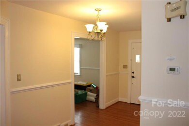 608 Dogwood Rd, Statesville, NC 28677 - photo 3