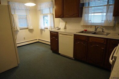 212 N Ten Broeck St, Schenectady, NY 12302 - photo 6