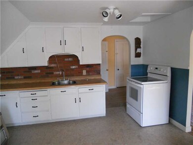 25 W Park Place, Woonsocket, RI 02895 - photo 4