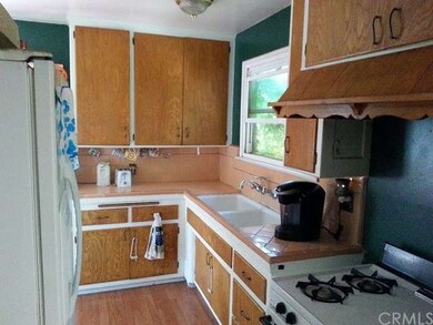 285 W Arrow Hwy, Upland, CA 91786 - photo 5