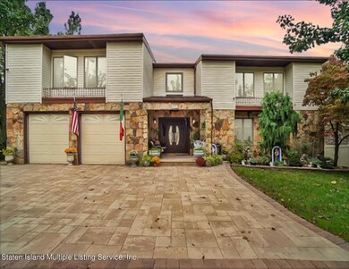 496 Maguire Ave, Staten Island, NY 10309 - photo 2