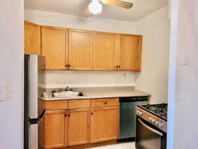 315 Atlantic Ave unit 1A, East Rockaway, NY 11518 - photo 3