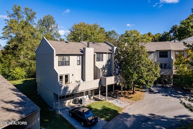 8703OldeColonyTrail#39-41