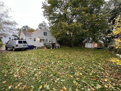 15 Echo St, Central Falls, RI 02863 - photo 3