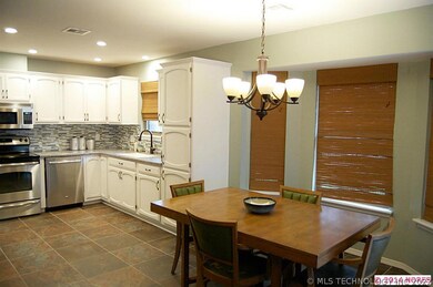 Gorgeous remodeled kitchen.