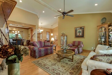 04_InagehiWay_136_Living02