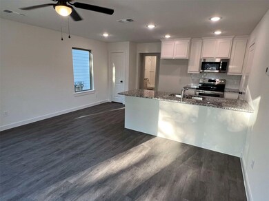 2430-2428 S Fannin Ave unit 2430, Denison, TX 75020 - photo 7