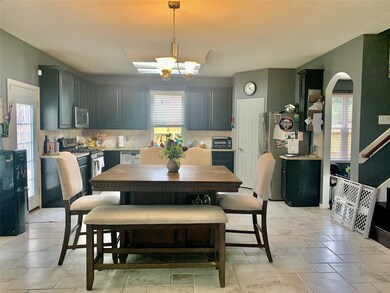 8211 Fairgrove Park Ct, Houston, TX 77095 - photo 6