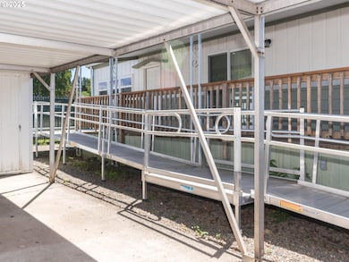 21016 SE Stark St unit 69, Gresham, OR 97030 - photo 6