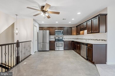 3002 Goshen Dr unit M96, Pennsburg, PA 18073 - photo 4